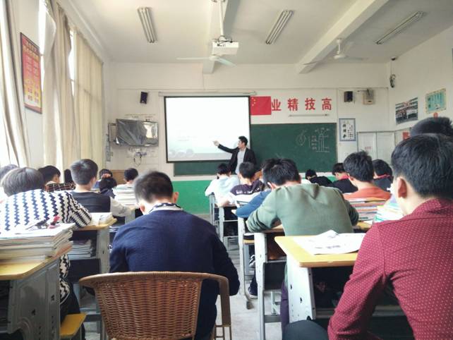 汽车学院 08汽修01 胡俊杰 (3).jpg